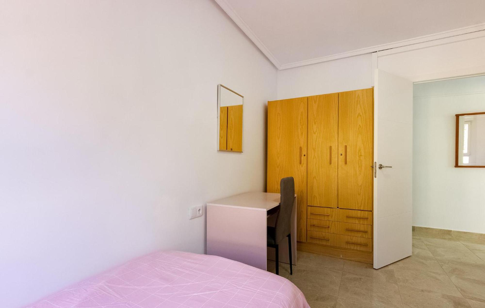 Cozy Apartment In Santa Pola With Kitchen Exterior photo